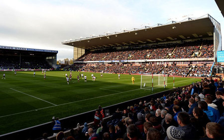 中表现出色 中表现出色