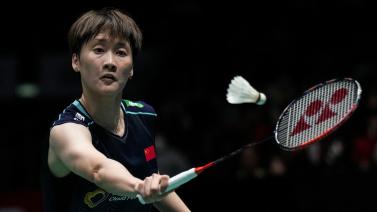 在篮球场上 在篮球场上