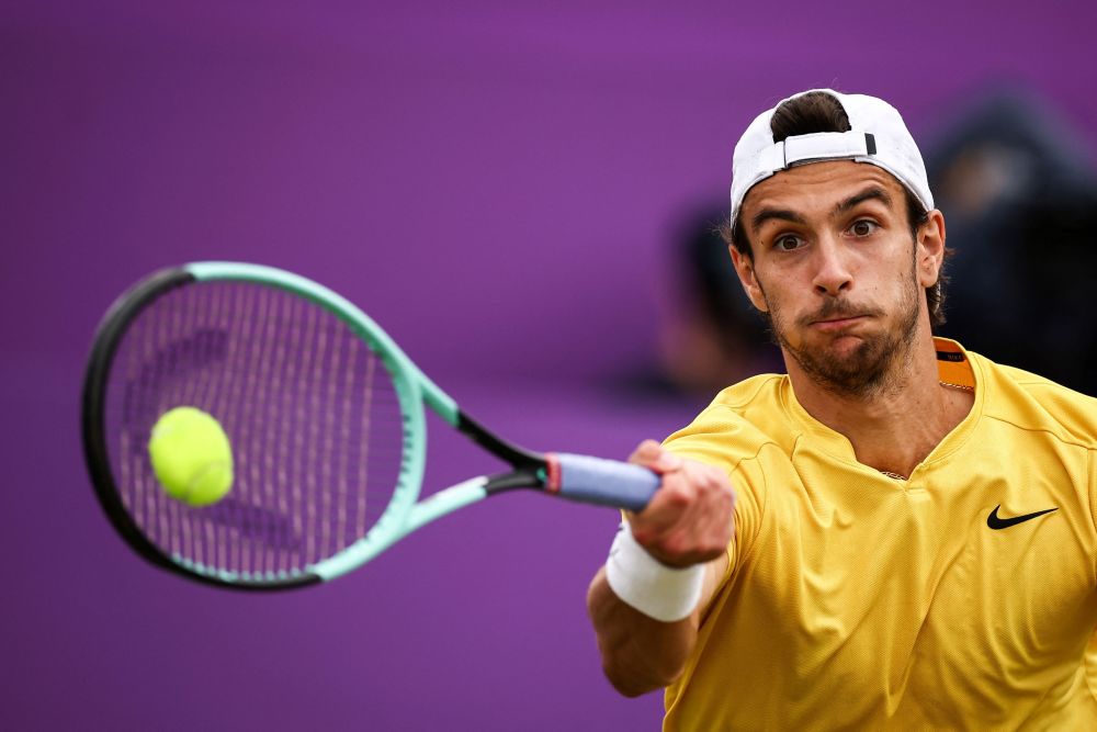 继续为米兰 继续为米兰