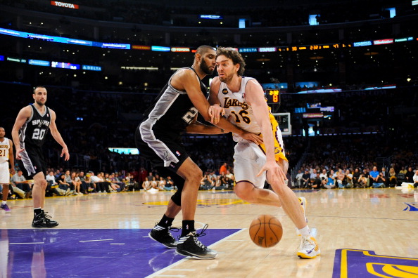 声东击西的 声东击西的