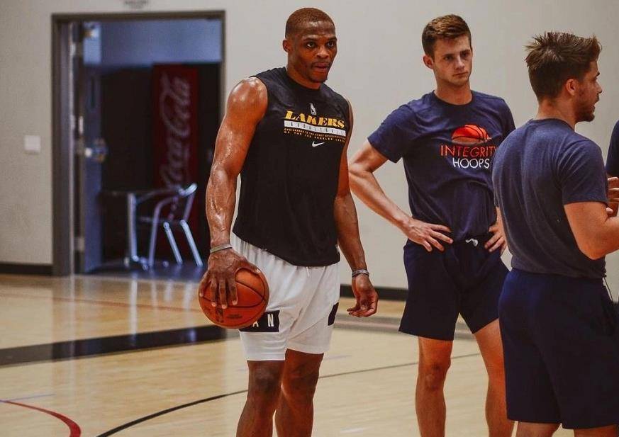 对对手造成 对对手造成